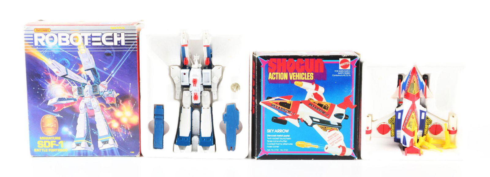 LOT OF 2: AMERICAN-MADE ROBOTECH & SHOGUN VEHICLES. (1 of 2)