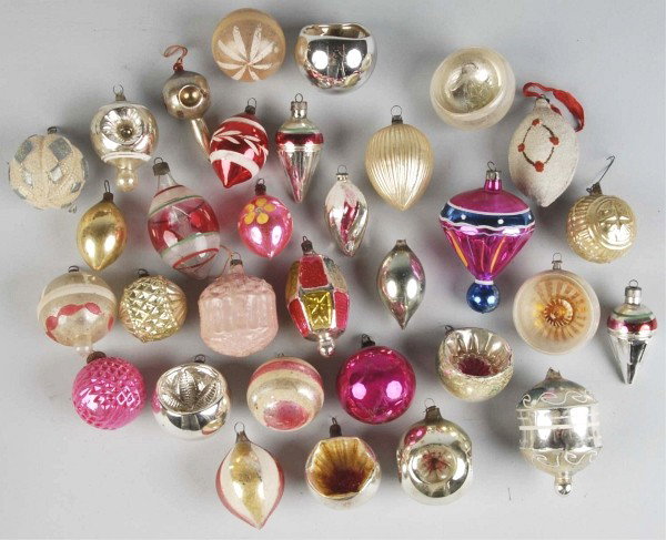 Lot of 30+ Glass Antique Christmas Ornaments.: Condition (Very Good - Excellent).