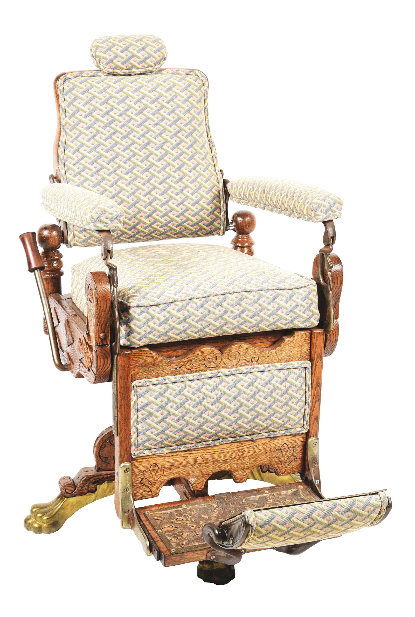 EARLY VERSION OF A KOKEN BARBER CHAIR WITH CLAW FEET. (1 of 5)