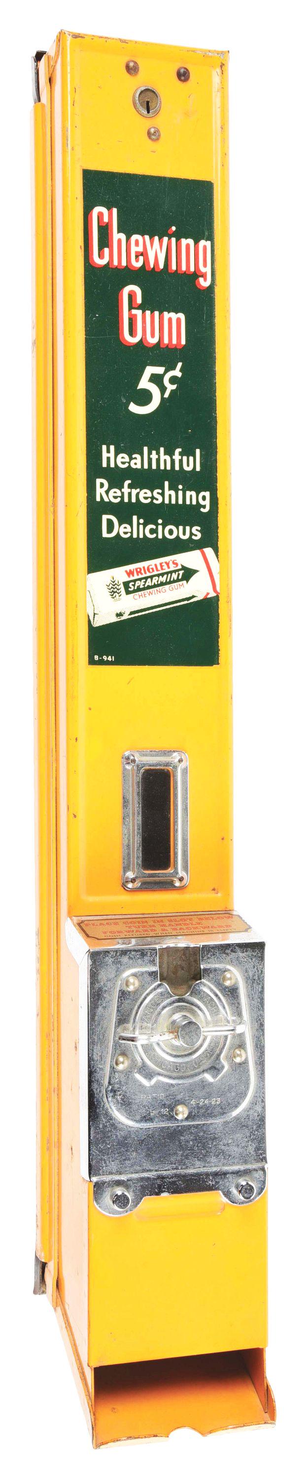 5¢ WRIGLEY'S CHEWING GUM VENDOR.: This particular machine is from the Advance Machine Co. Chicago USA, with an advertisement on front for Wrigley's Spearmint Gum, marked at the bottom of the advertisement "B941." CONDITION: This machi