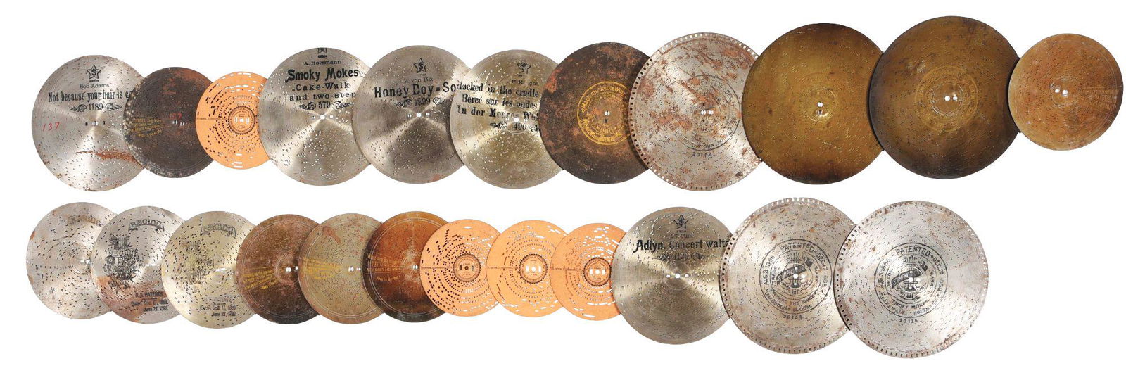 LARGE LOT OF MISCELLANEOUS MUSIC BOX DISCS. (1 of 4)