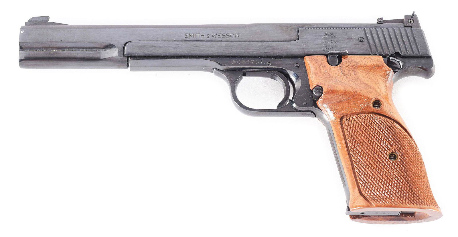 (M) SMITH & WESSON MODEL 41 SEMI-AUTOMATIC PISTOL WITH SPARE MAGAZINES.: High condition Smith and Wesson Model 41 target pistol. Gun sports a 7" matted barrel with a post front and adjustable rear sights. Detachable 10 round box magazine. 2-piece checkered wood grip panels