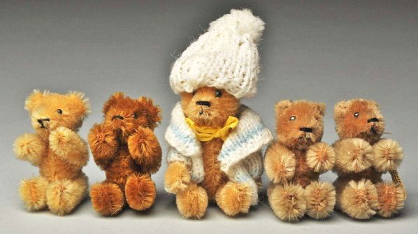 Lot of 5: Schuco Teddy Bears.: Description All with US Zone tags. Condition (Excellent). Size 3-1/2" T.