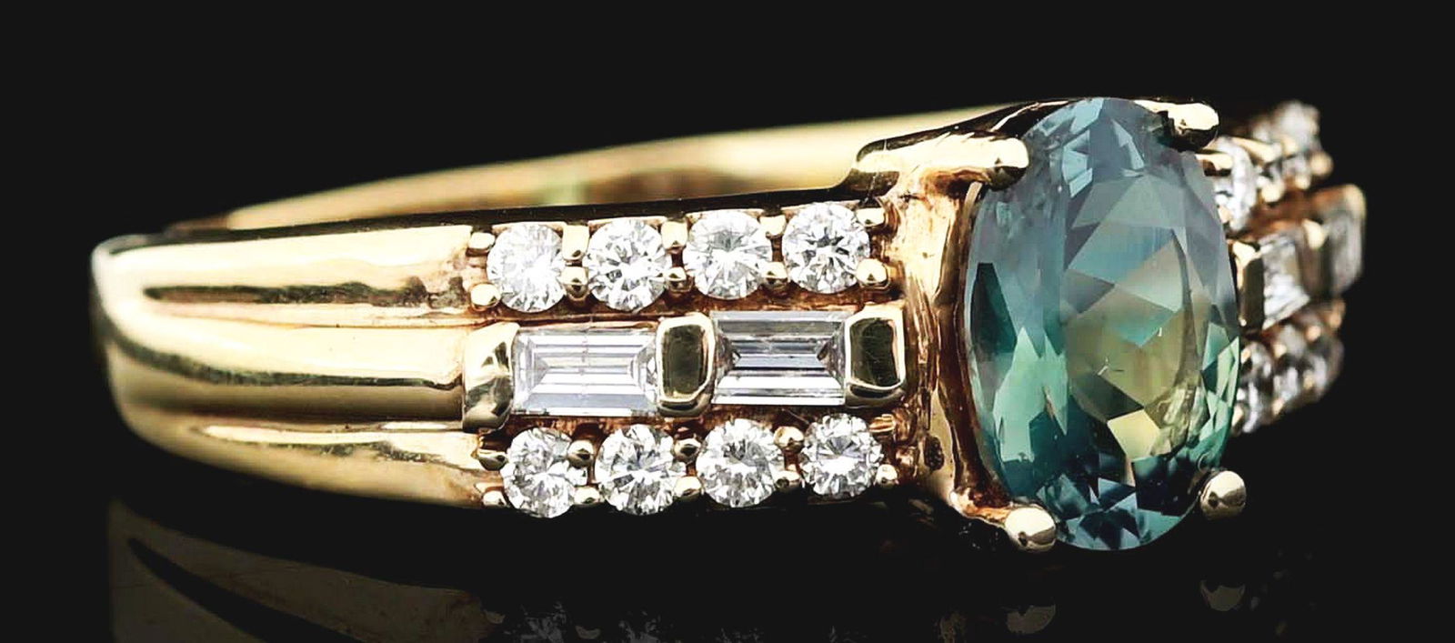 18K GOLD ALEXANDRITE & DIAMOND RING W/GIA REPORT. (1 of 6)