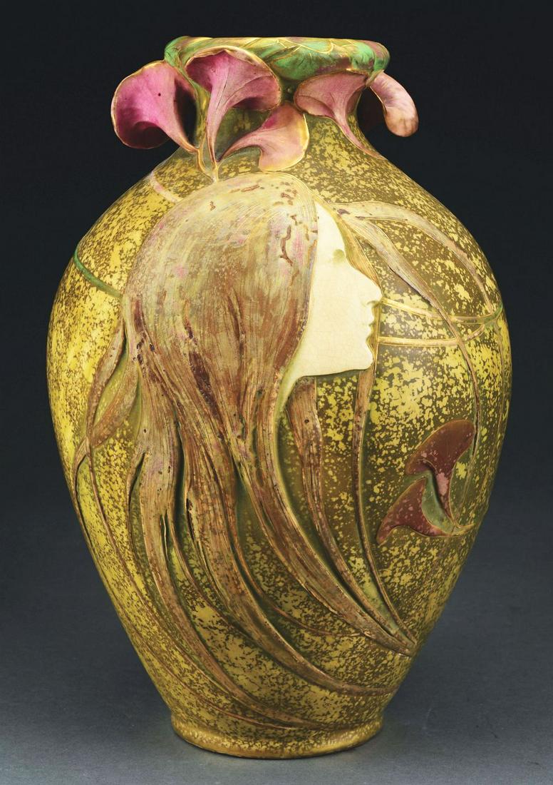 AMPHORA MONUMENTAL CARVED BLOWOUT PORTRAIT VASE. (1 of 7)