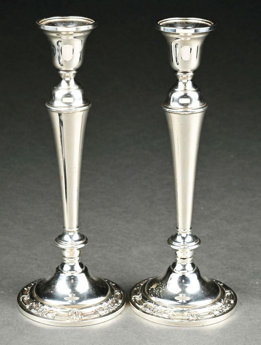 LOT OF 2: STERLING SILVER CANDLESTICKS. (1 of 6)
