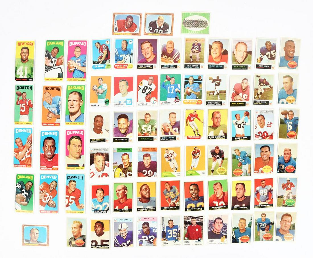 LOT OF OVER 50: VARIOUS TOPPS FLEER & PHILADELPHIA 1960S FOOTBALL CARDS. (1 of 2)