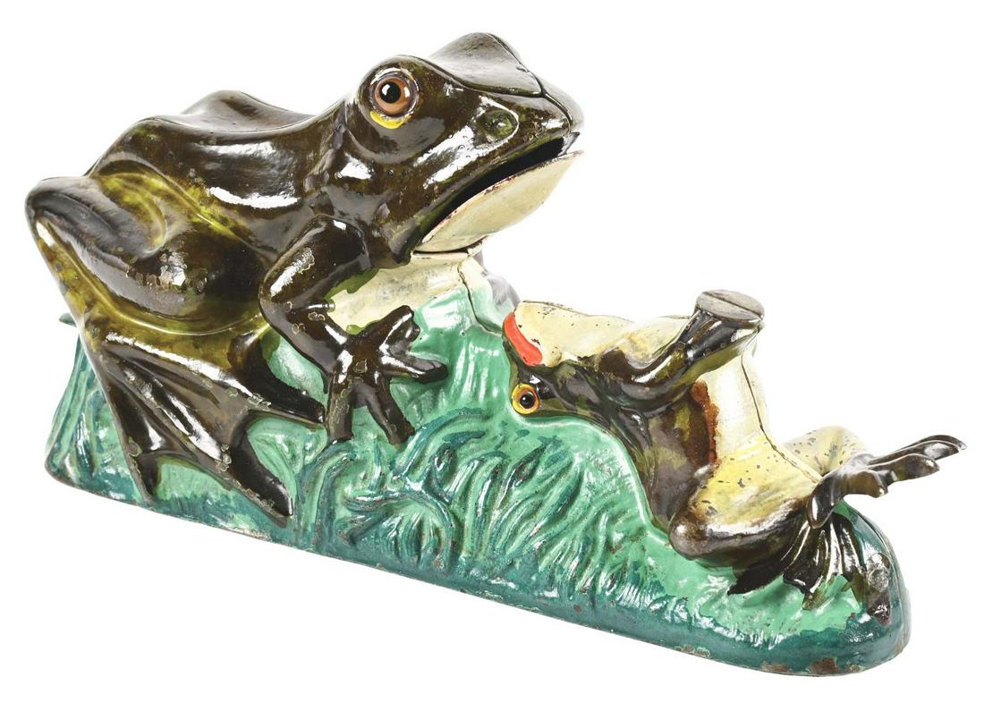 TWO FROGS MECHANICAL BANK. (1 of 8)