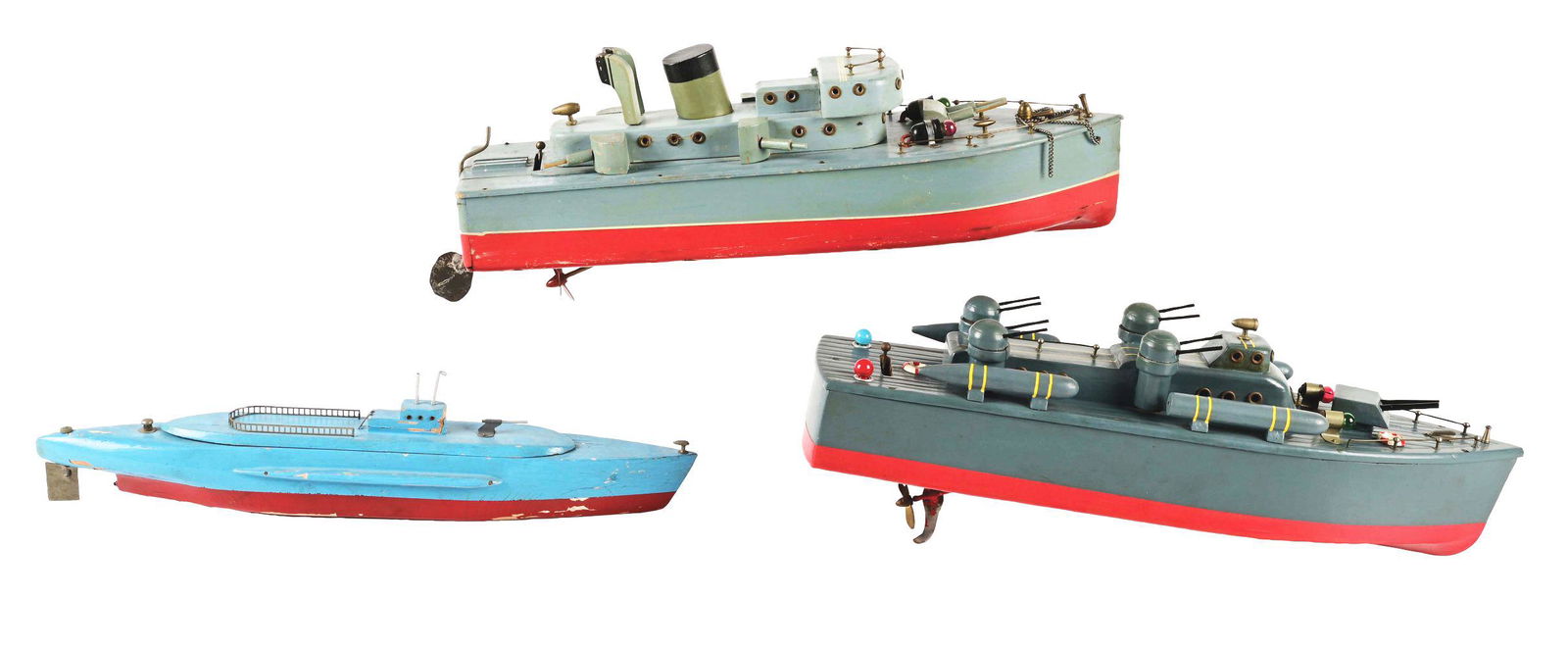 LOT OF 3: JAPANESE BATTERY-OPERATED WOODEN BOATS. (1 of 3)