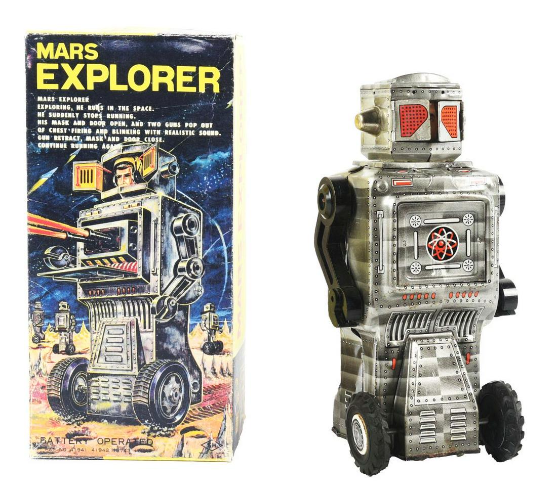 JAPANESE TIN LITHO BATTERY-OPERATED MARS EXPLORER ASTRONAUT. (1 of 5)