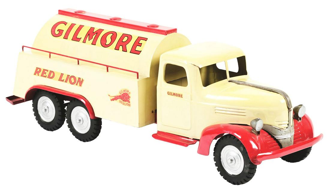 PRESSED STEEL TURNER CUSTOM-BUILT GILMORE RED LION TANKER, C. 1930'S. (1 of 3)
