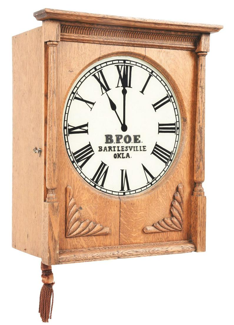 OAK WALL CLOCK FROM ELK'S LODGE. (1 of 5)