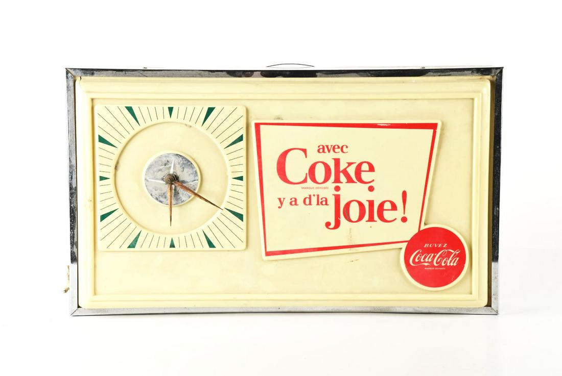 COCA-COLA LIGHT-UP DISPLAY CLOCK. (1 of 2)