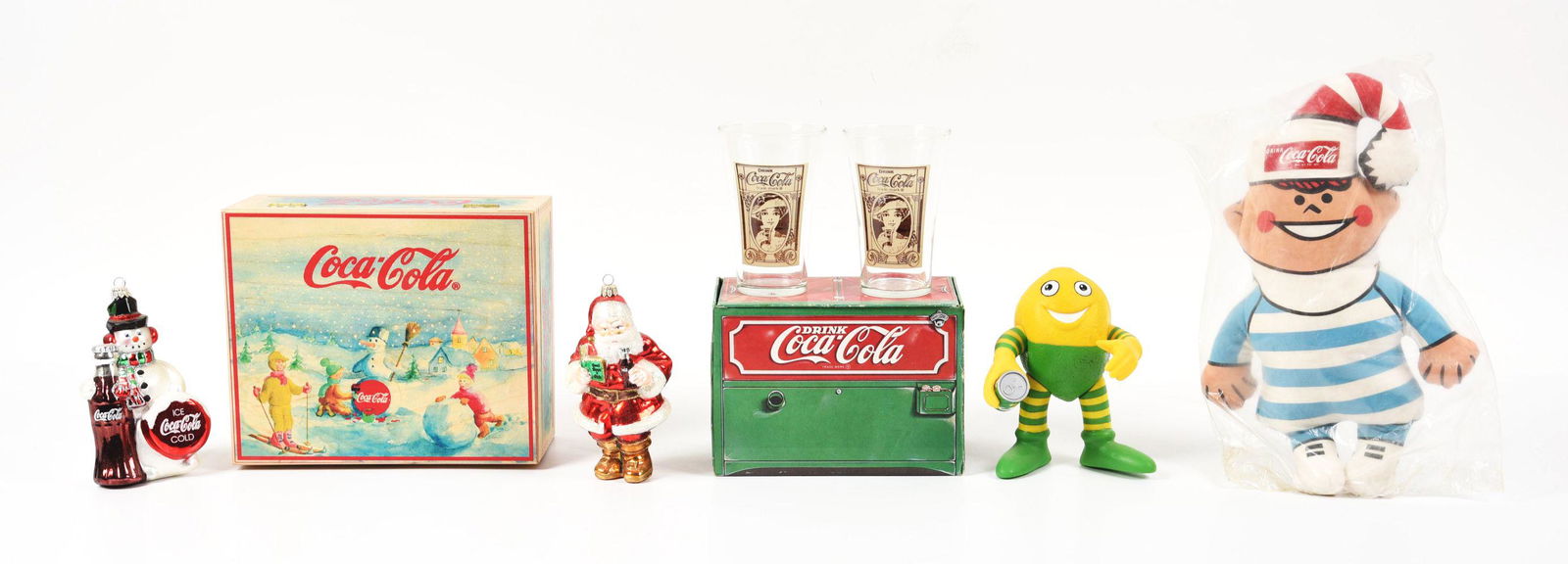 LOT OF 4: COCA-COLA ADVERTISING ITEMS. (1 of 1)