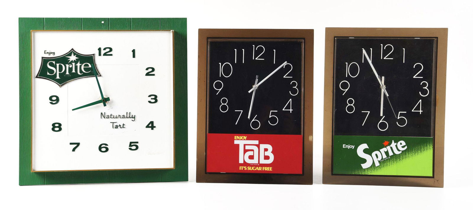 LOT OF 3: PLASTIC SODA SIGNS. (1 of 2)