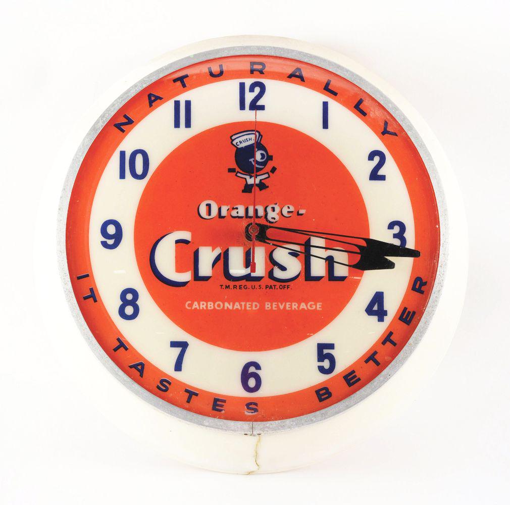 PLASTIC ORANGE-CRUSH LIGHT-UP CLOCK. (1 of 2)