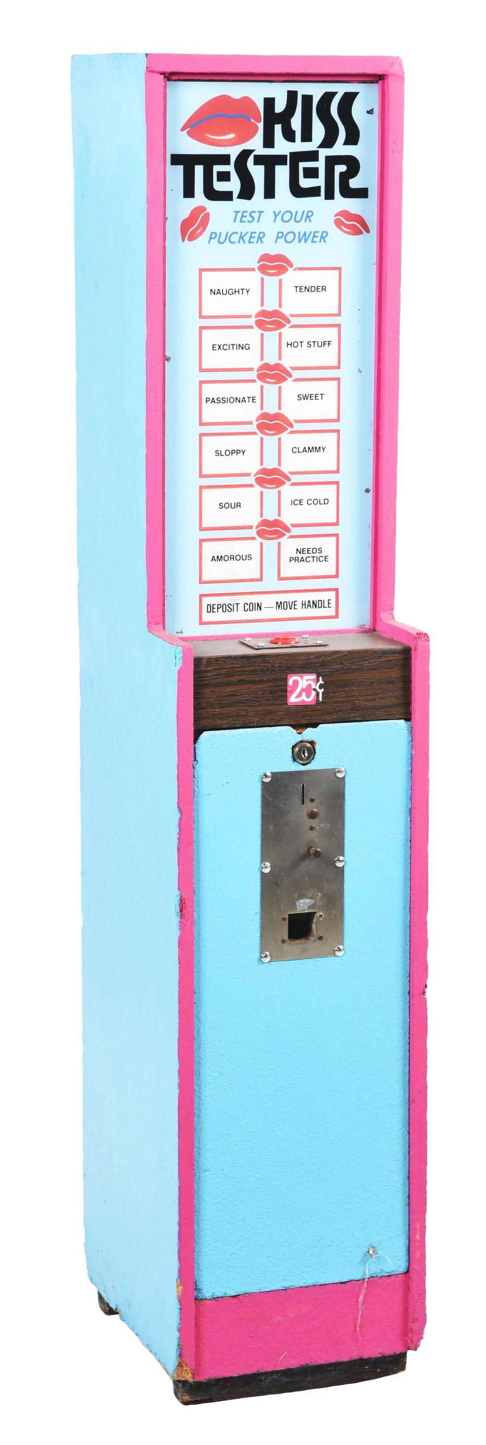 KISS TESTER ARCADE GAME. (1 of 4)