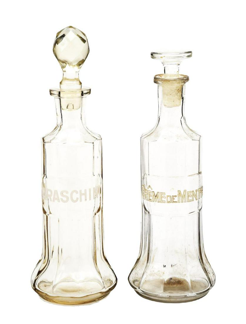 LOT OF 2: SODA FOUNTAIN SODA BOTTLES. (1 of 8)