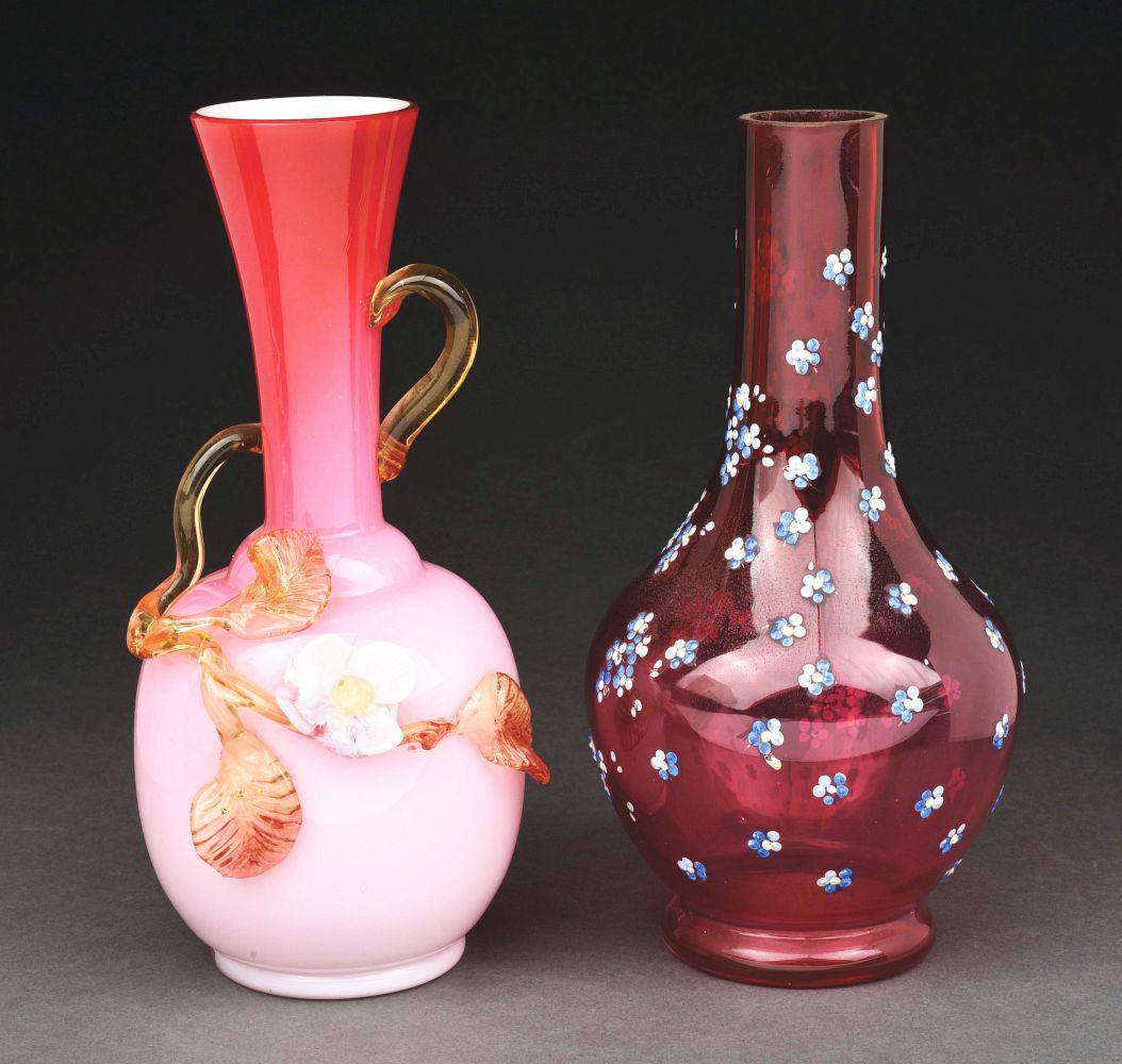 LOT OF 2: ART GLASS PIECES. (1 of 5)