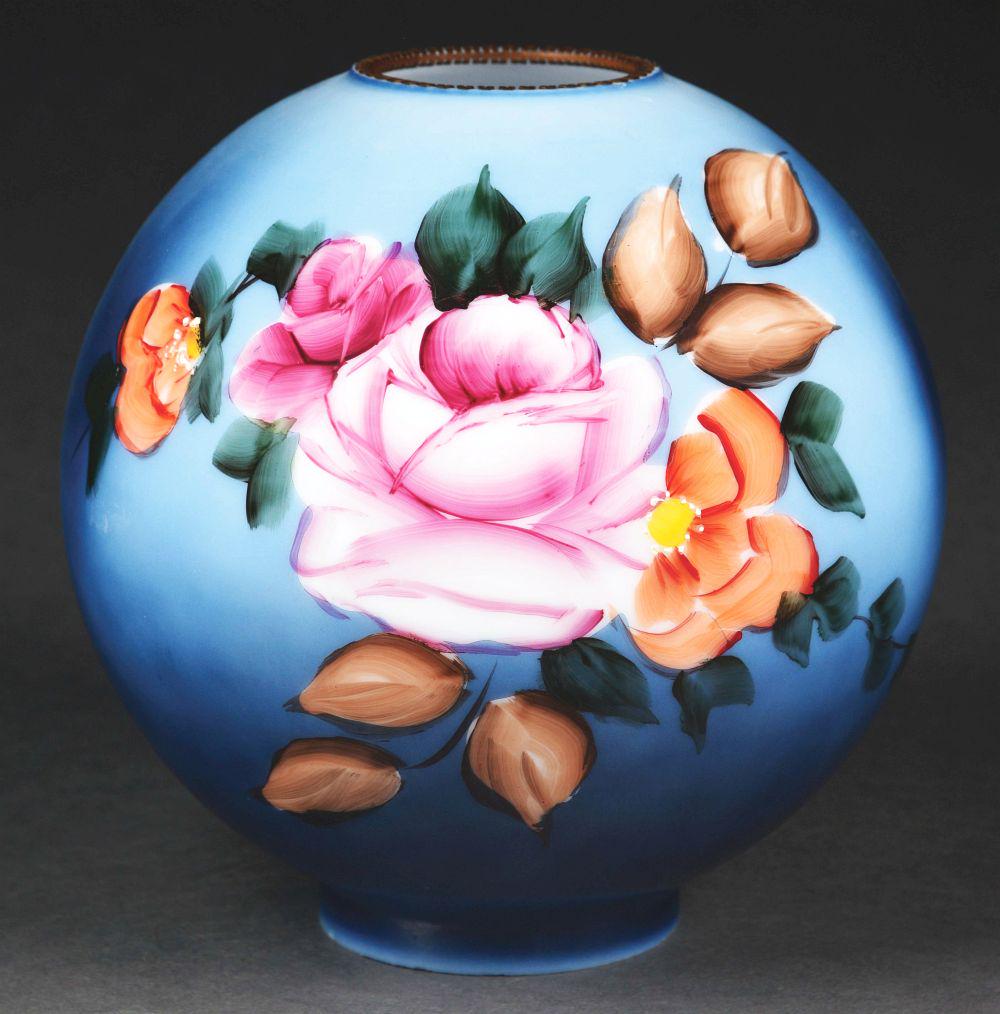 BLUE LAMP GLOBE WITH FLOWERS. (1 of 6)