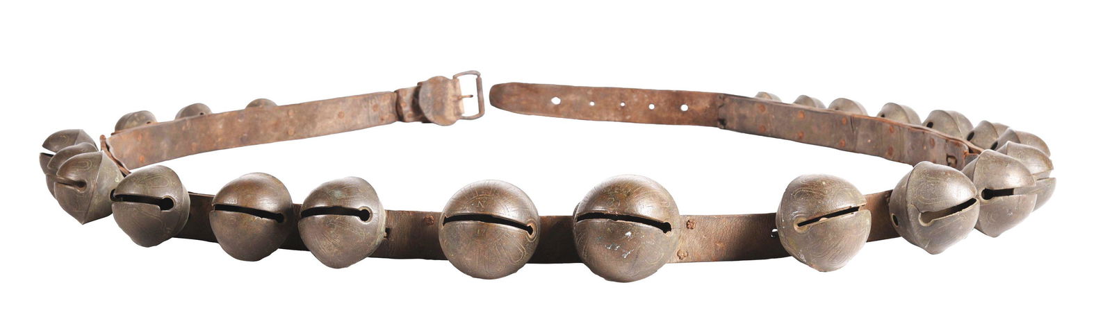GRADUATED SLEIGH BELL STRAP. (1 of 5)