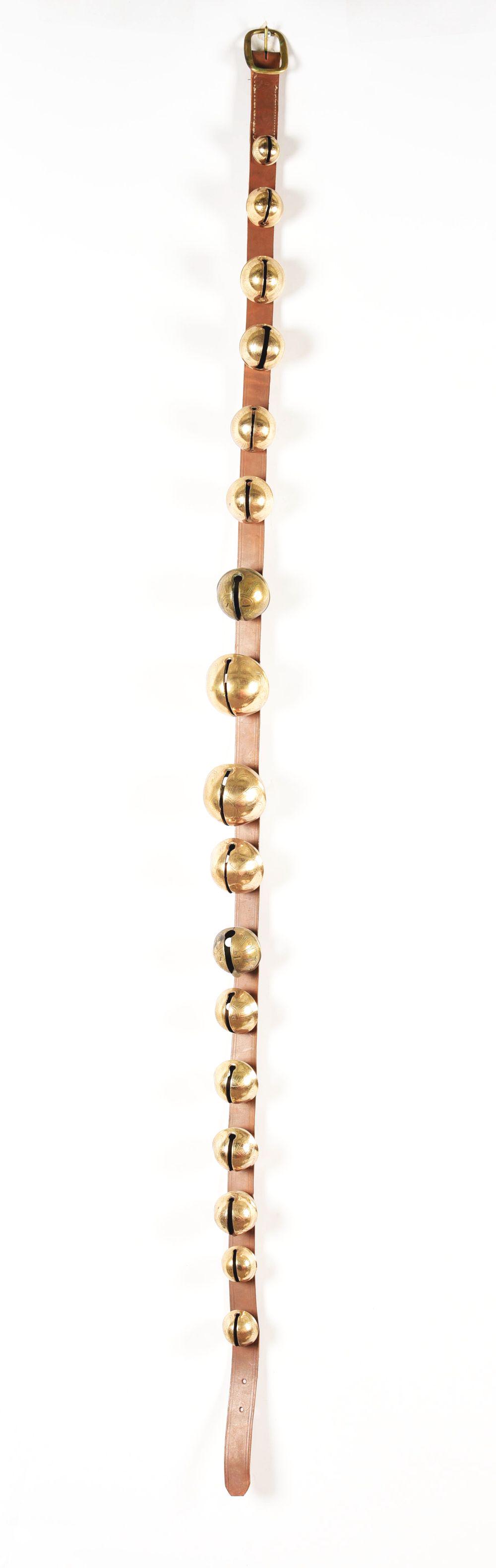 GRADUATED SLEIGH BELL STRAP. (1 of 3)