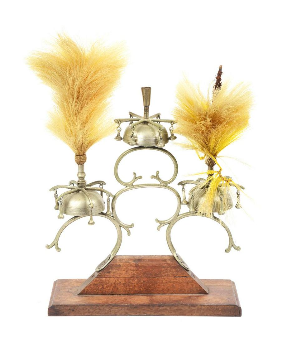 ANTIQUE CARRIAGE SLEIGH PARADE SHOW HORSE BELL TOPPER. (1 of 2)