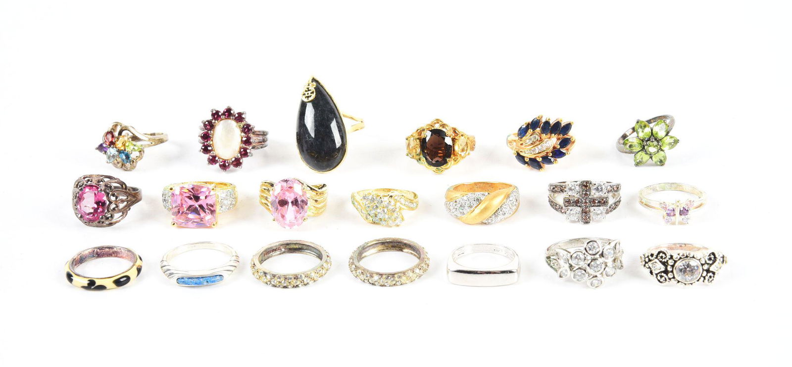 LOT OF 20: STERLING SILVER RINGS. (1 of 1)