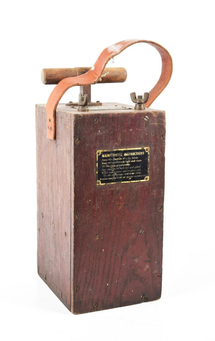 ORIGINAL DYNAMITE BLASTING BOX NO. 60. (1 of 2)