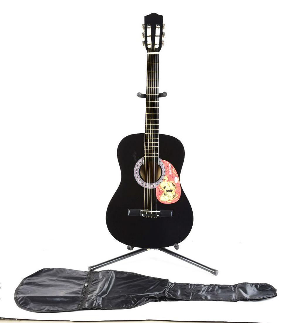 ED SHEERAN SIGNED ACOUSTIC GUITAR. (1 of 4)