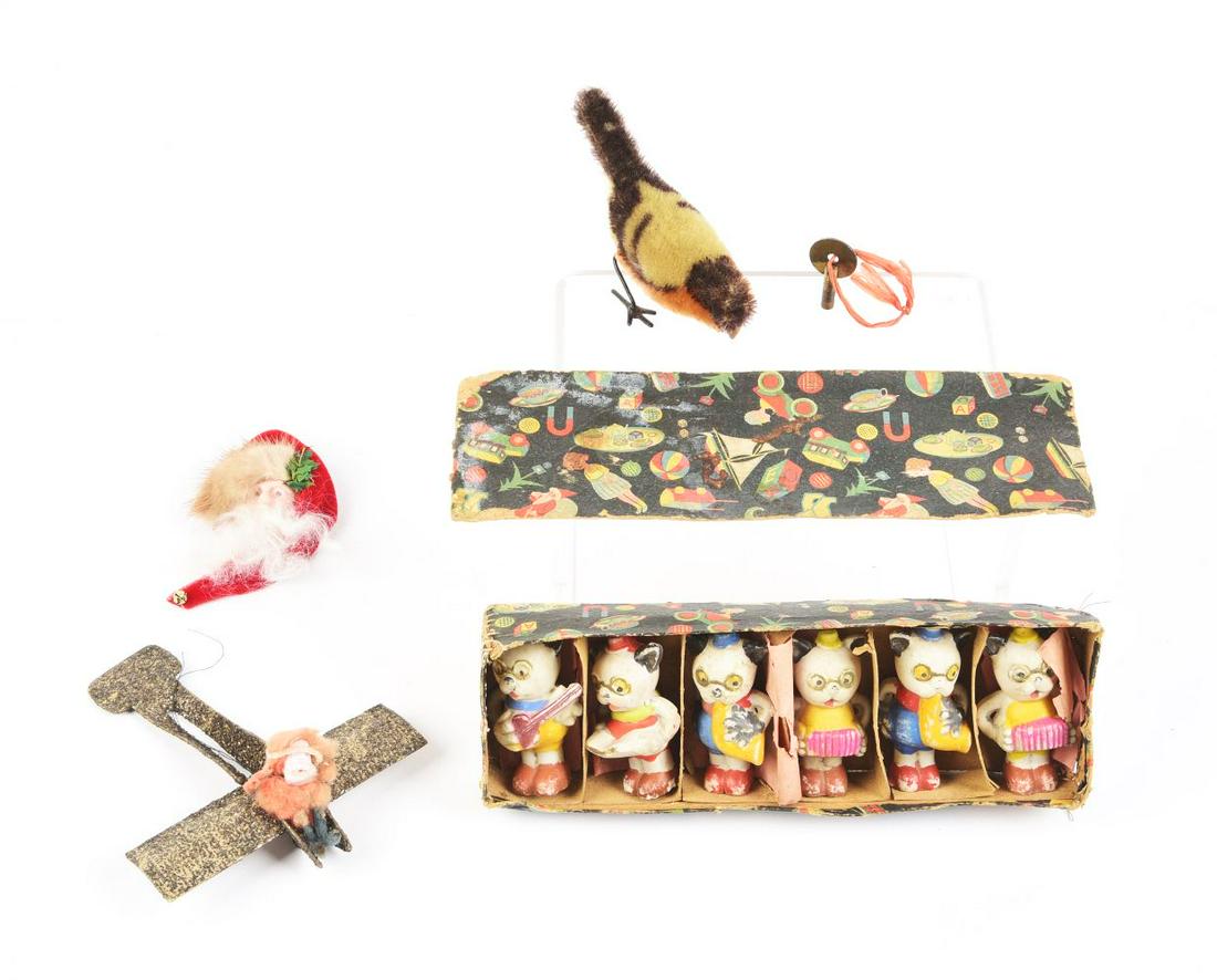 LOT OF 4: SANTA & MISCELLANEOUS FIGURES. (1 of 2)