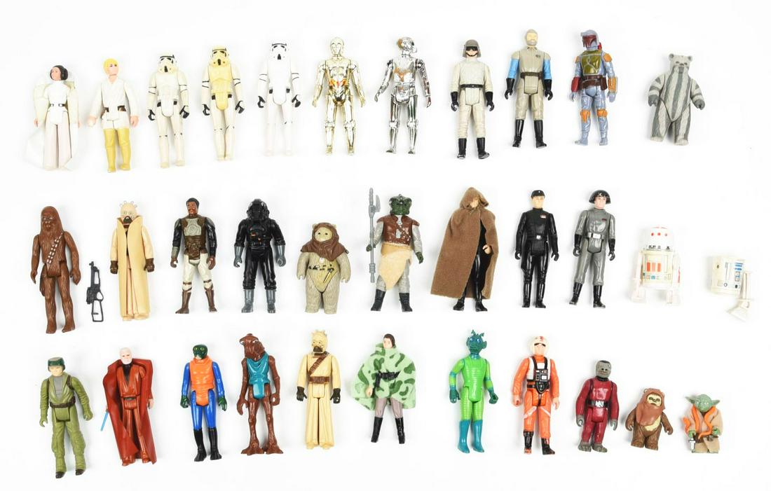 LOT OF APPROX. 30: 3-3/4" STAR WARS FIGURES. (1 of 1)