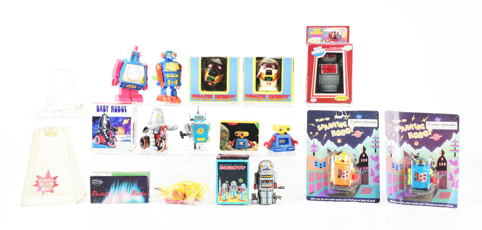 LOT OF 12: VARIOUS CONTEMPORARY ROBOT ITEMS. (1 of 1)