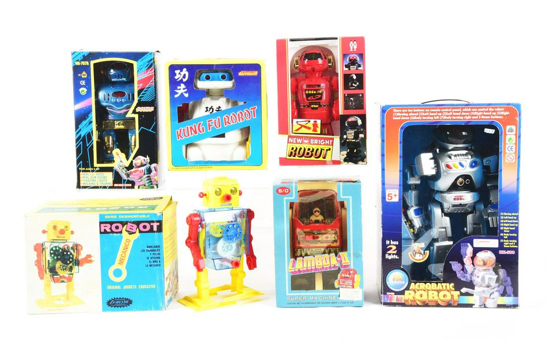 LOT OF 6: FOREIGN-MADE PLASTIC BATTERY-OPERATED ROBOTS IN ORIGINAL BOXES. (1 of 1)