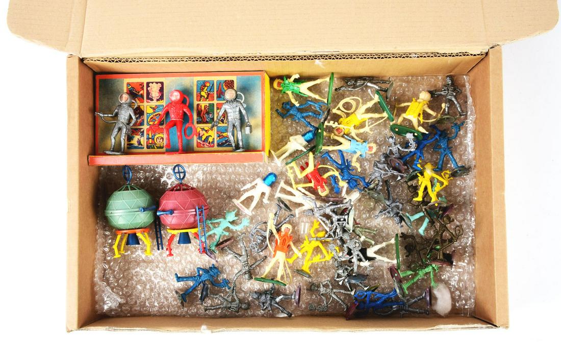 LARGE SET OF SATELITE SPACEMEN. (1 of 1)