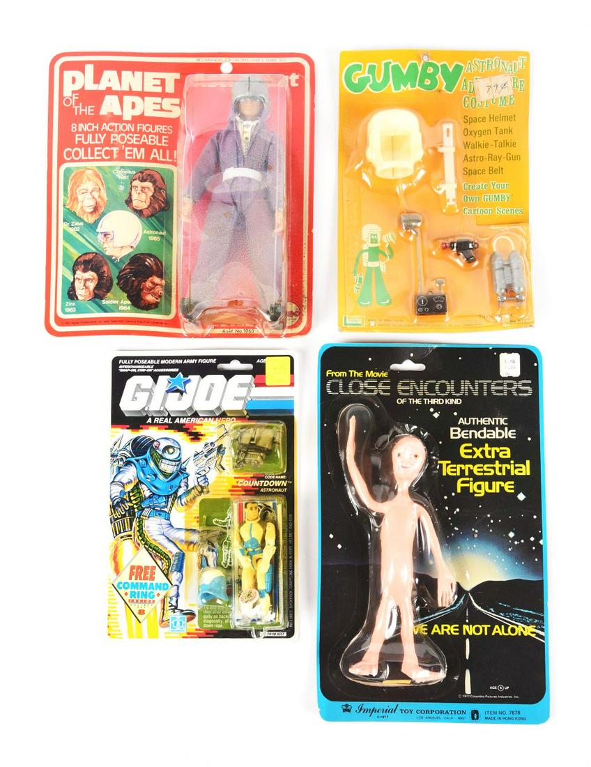LOT OF 4: VARIOUS SPACE RELATED FIGURE SETS & ACCESSORIES. (1 of 1)