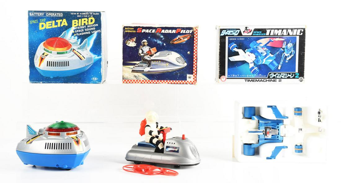 LOT OF 3: JAPANESE BATTERY OPERATED SPACE VEHICLES IN ORIGINAL BOXES. (1 of 2)