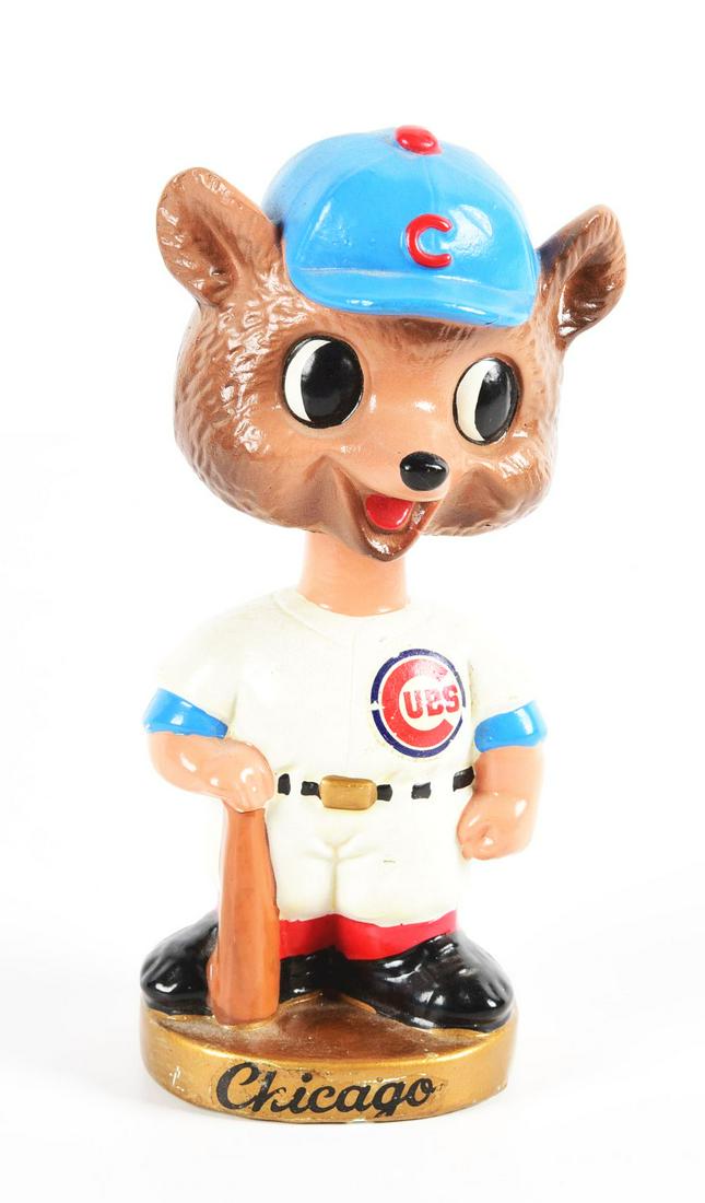VINTAGE JAPANESE GOLD ROUND BASE CHICAGO CUBS NODDER. (1 of 2)
