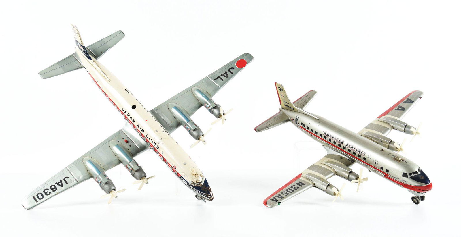 LOT OF 2: JAPANESE TIN LITHO FRICTION AND BATTERY-OPERATED AIRPLANES. (1 of 1)