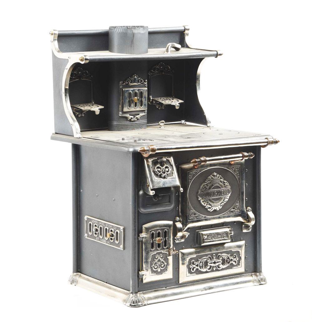 LARGE CONTEMPORARY QUICK-MEAL CHILD'S STOVE. (1 of 2)