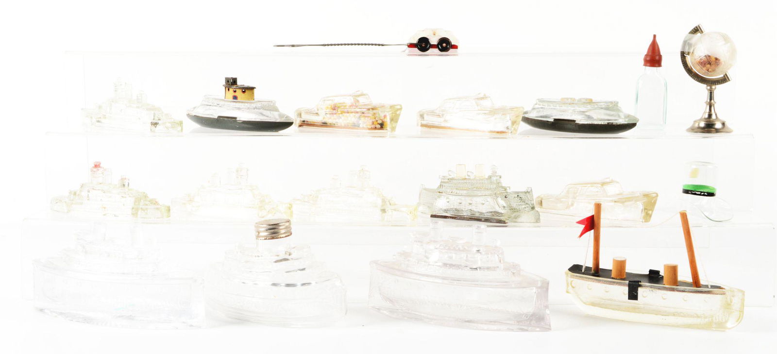 LOT OF 18: VINTAGE GLASS CANDY CONTAINERS, MOSTLY BOATS. (1 of 1)