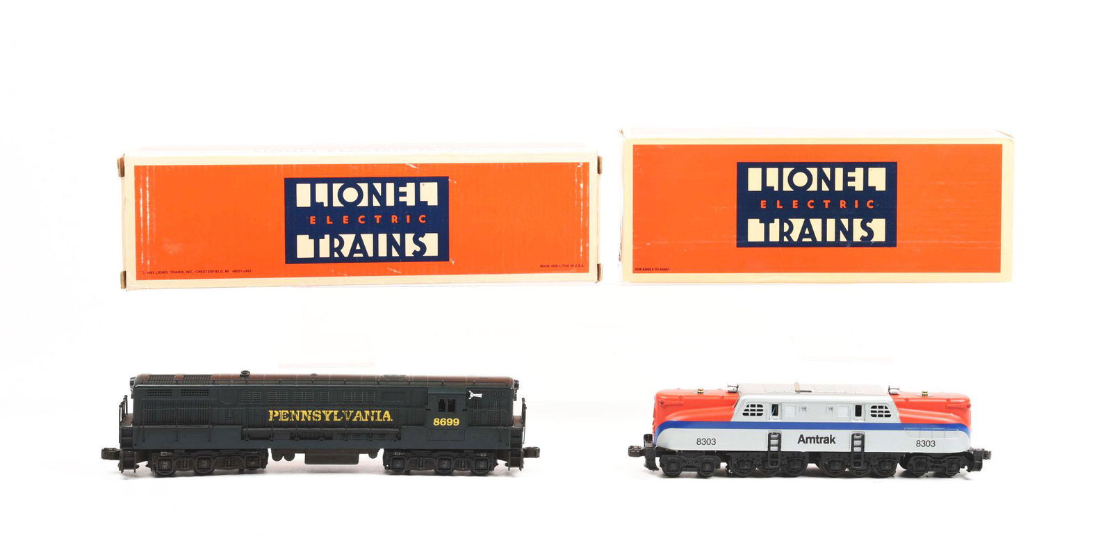 LOT OF 2: LIONEL CONTEMPORARY LOCOMOTIVES IN ORIGINAL BOXES. (1 of 1)