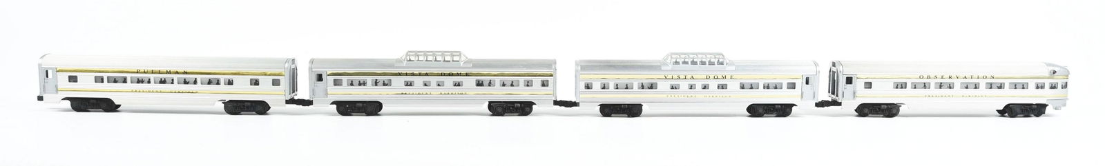 LOT OF 4: LIONEL POST-WAR PASSENGER TRAIN CARS. (1 of 1)