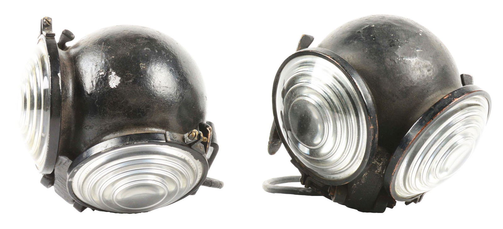 LOT OF 2: LOCOMOTIVE CLASSIFICATION LAMPS. (1 of 4)