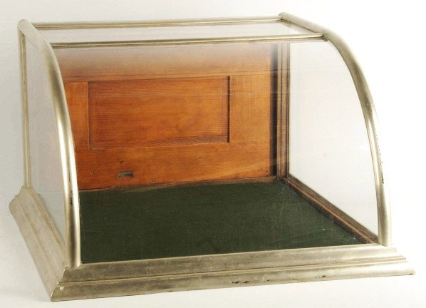Glass & Chrome Country Store Curved Display Case.: Description Rear opening. Case is sturdy and plexiglass is intact. Condition (Excellent). Size 16 - 1/2" x 23 - 3/4" x 27".