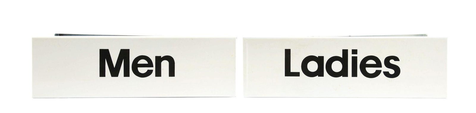 COLLECTION OF 2 MEN AND LADIES PORCELAIN BATHROOM SIGNS. (1 of 2)