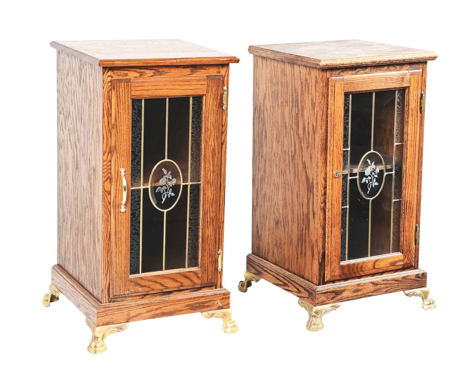 LOT OF 2: CONTEMPORARY OAK CLAWFOOT SLOT MACHINE STANDS. (1 of 5)