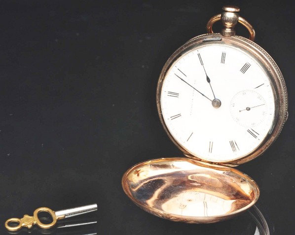 8-10K Gold Waltham Watch Co. Pocket Watch.: Description 18 size. Hunter case. Key-wind. PS Bartlett model.
