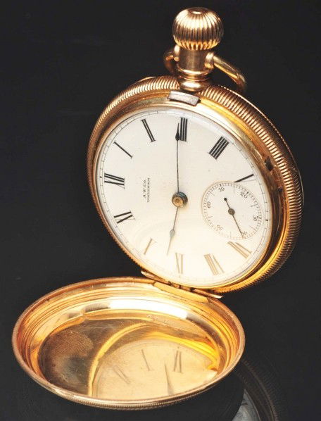 14K Waltham Watch Co. Pocket Watch.: Description 18 size. 11 to 15 jewel. Hunter case. Runs well. A few small dings in case. Bow is not gold.