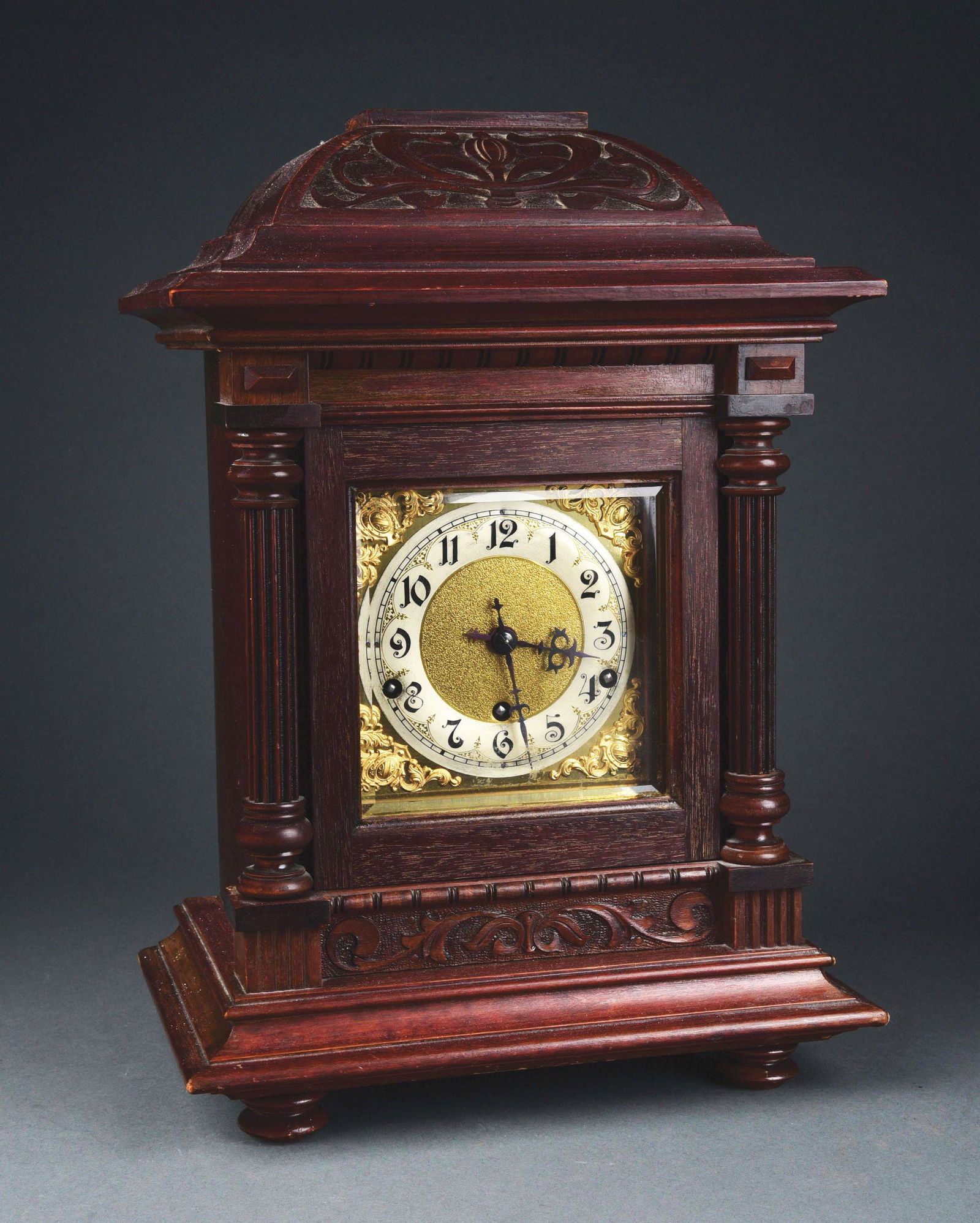 WESTMINISTER CHIME GERMAN WOOD MANTLE CLOCK. (1 of 6)